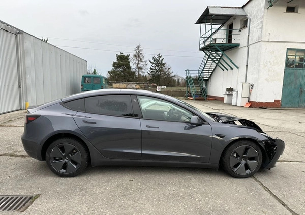 Tesla Model 3 cena 69700 przebieg: 79304, rok produkcji 2021 z Nysa małe 379